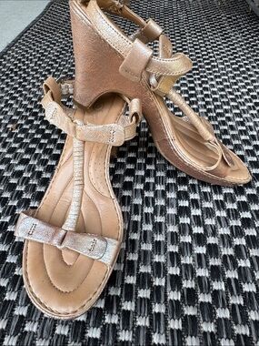 Born Crown leather heel